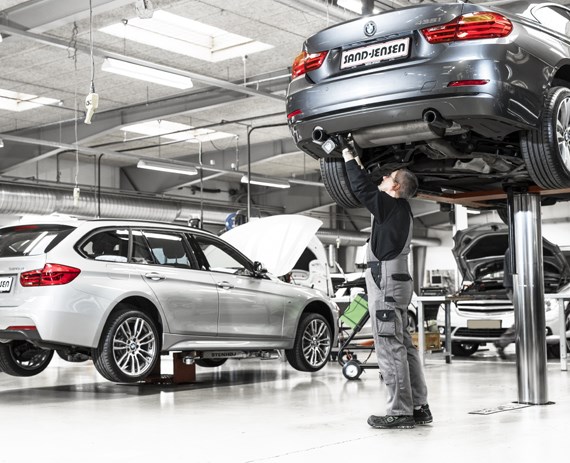 Aut. BMW Service Sand Jensen Automobiler