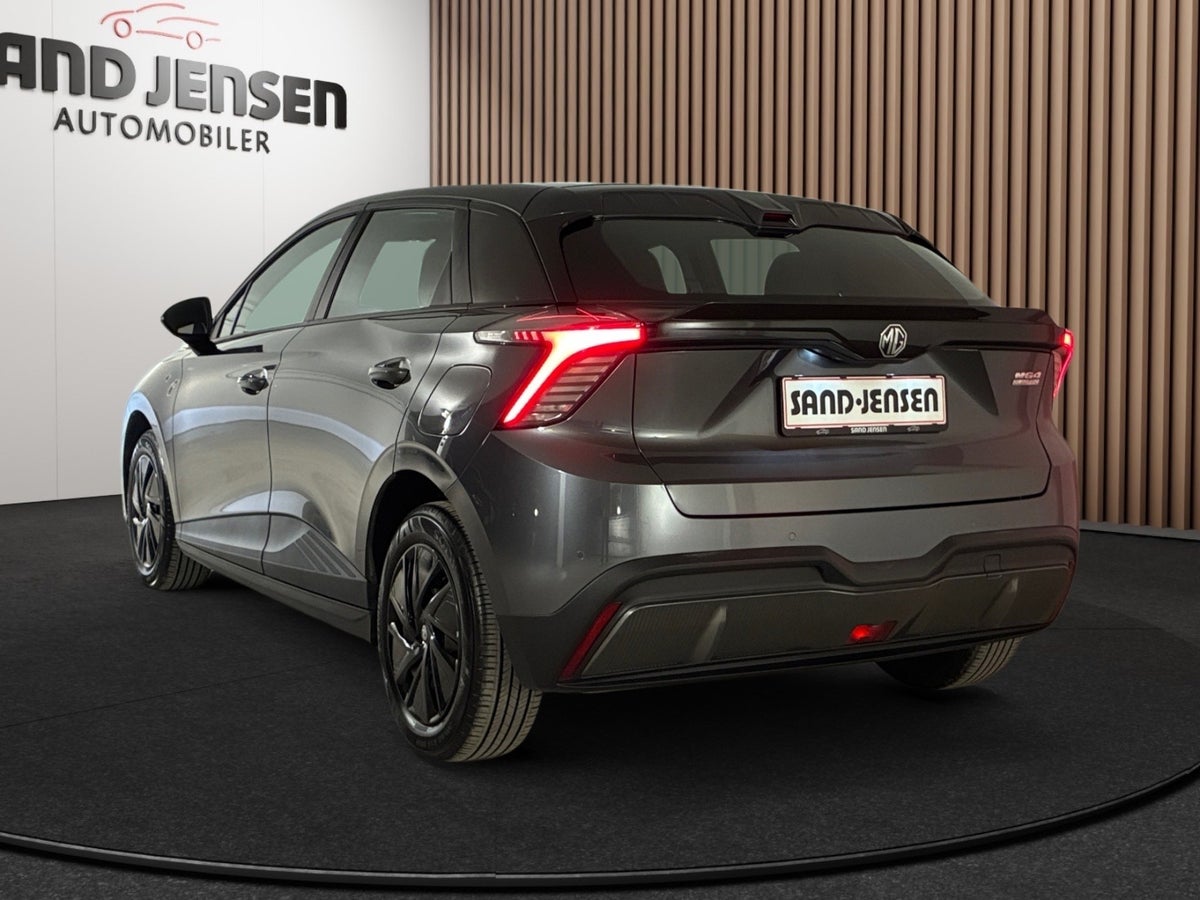 MG 4 51 Standard 5D Billede 3