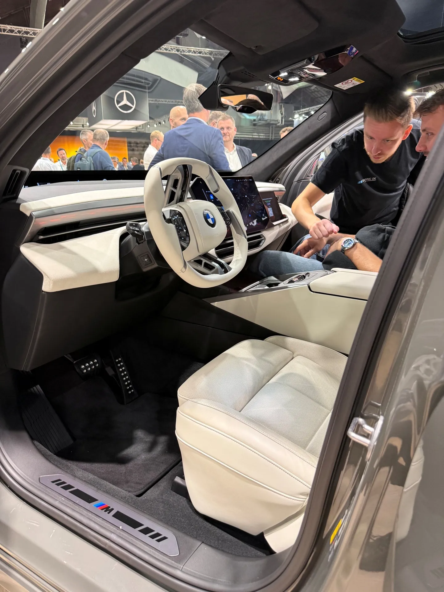 BMW Ix5 Sand Jensen 3