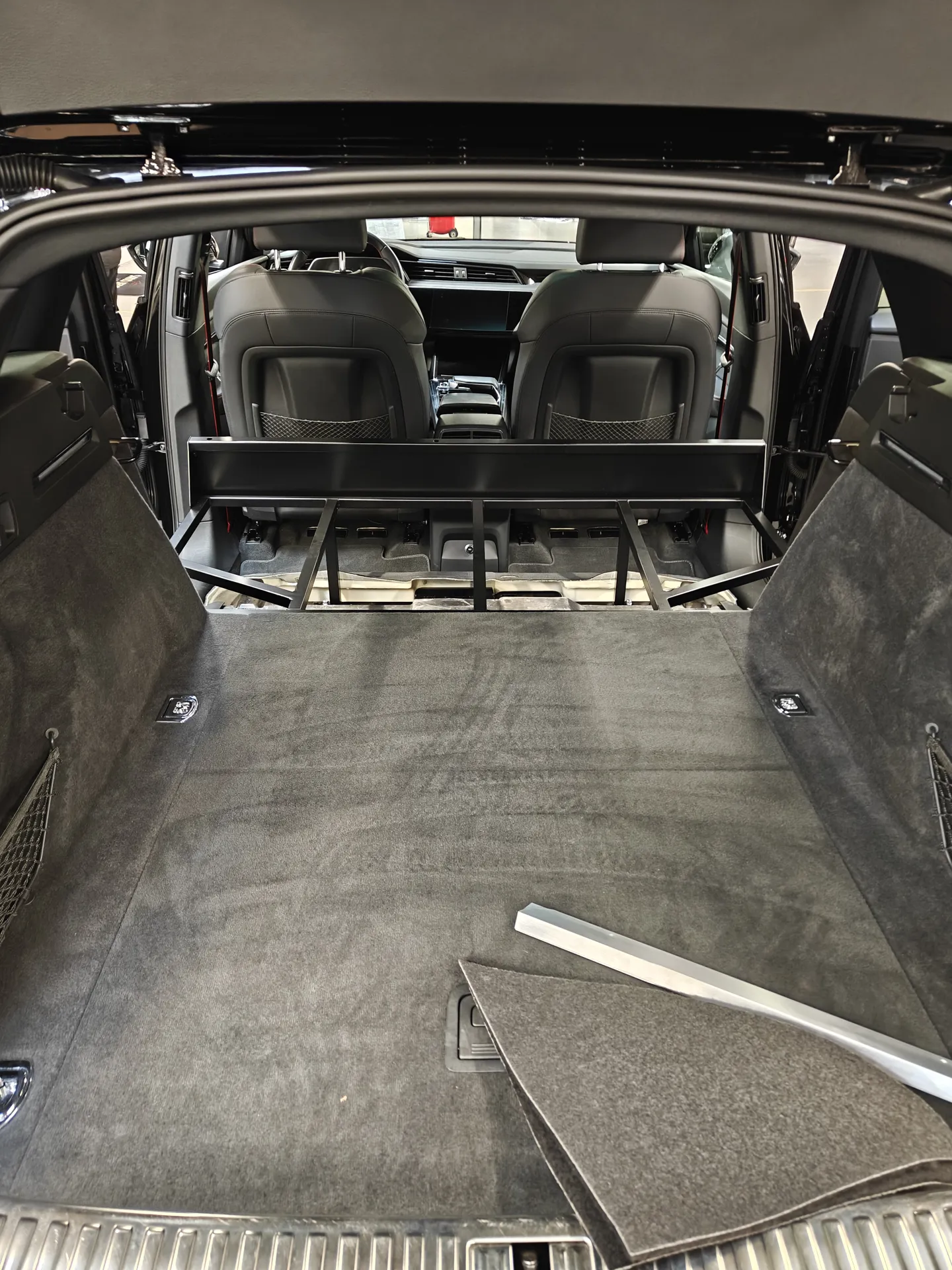 Audi Q8 E Tron Van Ombygning (5)