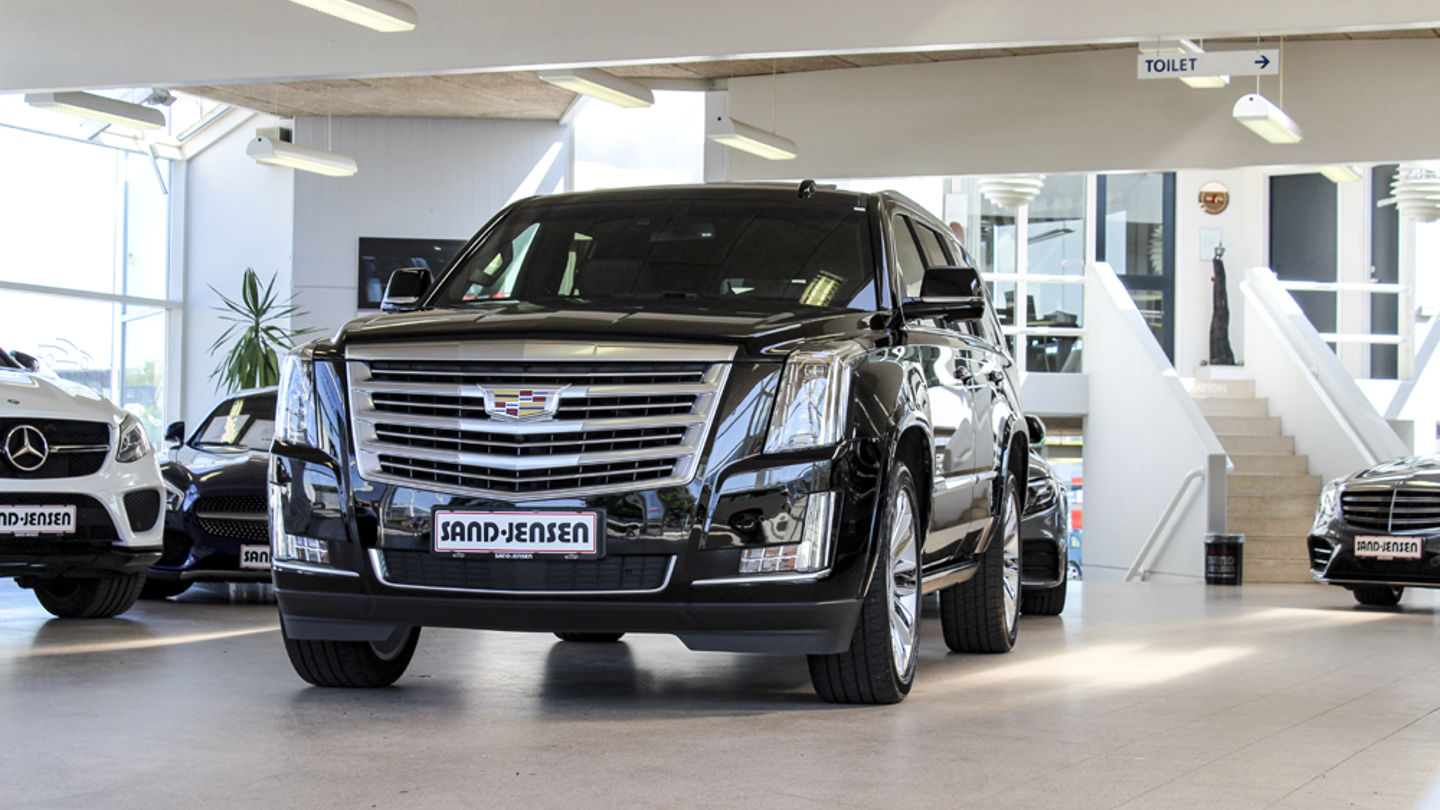 2017 Cadillac Escalade 6 2L V8 Sidi Vvt Platinum 1 Placeholder